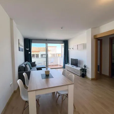 2-bedroom Brand New Steps From The Apartment Llanca