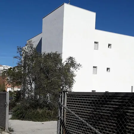 2-bedroom Brand New Steps From The Διαμέρισμα *